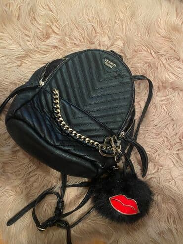 Torbe: Victoria’s Secret kozni original ranac 3000 din — 1