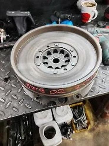 farovi punto 2: AUDI A4 B9 DELOVI 3.0 STRONIK ZAMAJAC 0CK105317A | Audi delovi zemun — 2