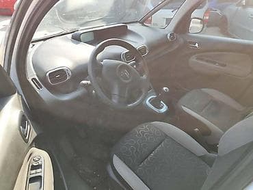 zvezdano nebo u autu cena: CITROEN C3 PICASSO 2011. GOD. - KOMPLETAN AUTO U DELOVIMA | Citroen — 4