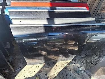 2q0 965 567 a: AUDI A6 4F 2006 PREDNJA DESNA VRATA CRNA | vrata su ne ostecena — 2