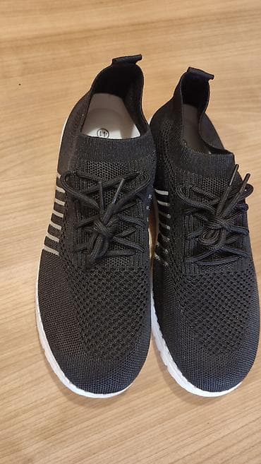 borbene patike: Crne lagane patike – broj 41 - Gornjište: prozračna pletena mrežica — 6