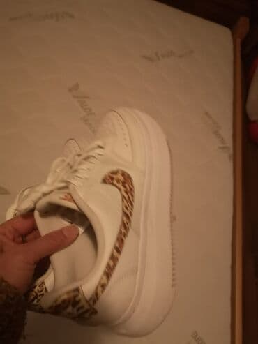 Personal Items: Nike, 39, color - White — 3