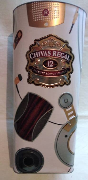 Limena kutija Chivas vis.27,dia.13,donja sir. 10,5 cm.,ocuvana