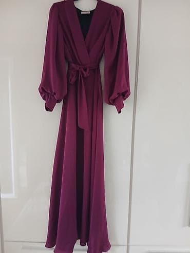 svecane haljine ruma: Elegantne haljine – 2 modela 1) Crna haljina do kolena - Klasična — 3