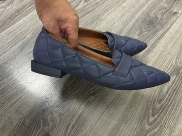 High boots: Loafers, 37 — 5