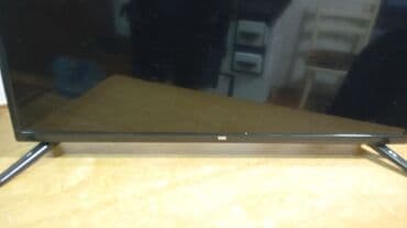 polovni televizori smart: VOX LED televizor, dijagonala oko 32–40 inča (procena po odnosu — 7