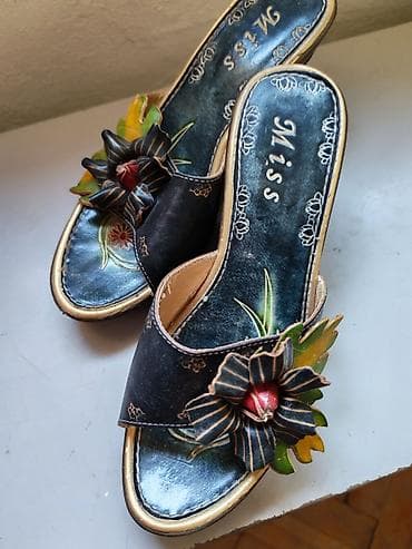 Ženske klompe/sandale na platformu „Miss”. - Model: otvoreni prsti