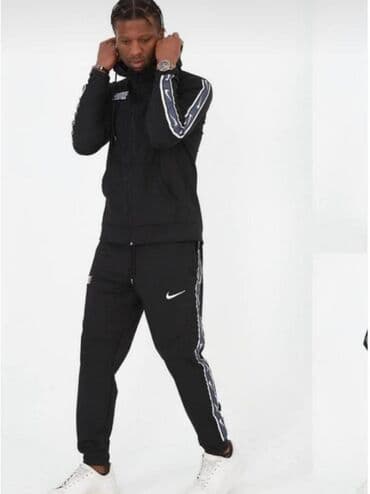 trenerke mokra likra prodaja: S L XL 2XL
Likra
4500 — 2