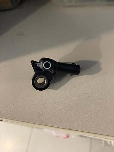 kola za prodaju: SENZOR AIRBAG ZA AUDI A4 - 4M0959643 | Crash senzor za Audi A4 B9 — 2