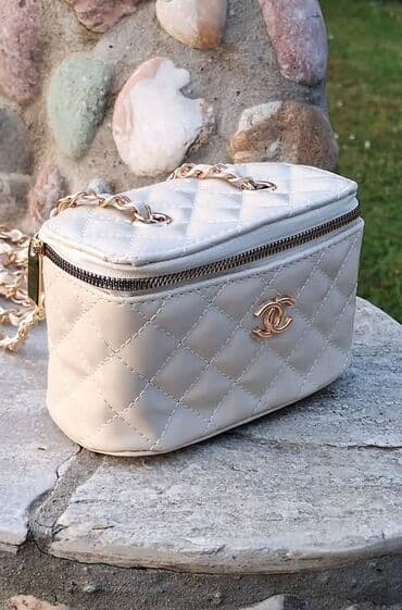 polaroid naocare beograd: Shoulder bag, Chanel — 1