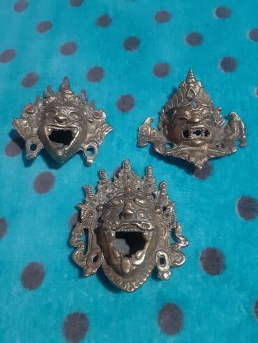 Stare figure ima zadnja slika staje i cena koliko kosta jedna figura a at lalafo.rs Stare figure ima zadnja slika staje i cena koliko kosta jedna figura a