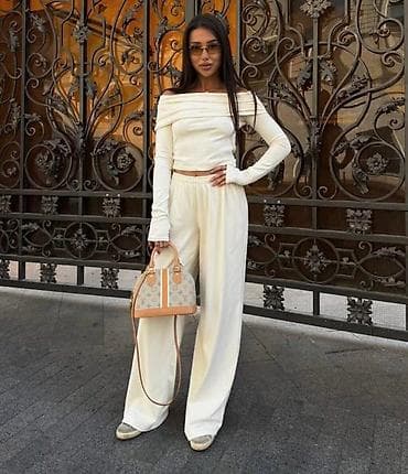 Džemperi, kardigani: 03. L. Komplet 2.900 dinara — 2