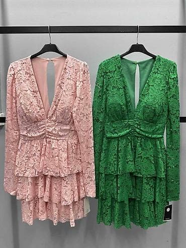 Suknje: Čipkana mini haljina s volanima - Model: kratka haljina A-kroja sa — 3