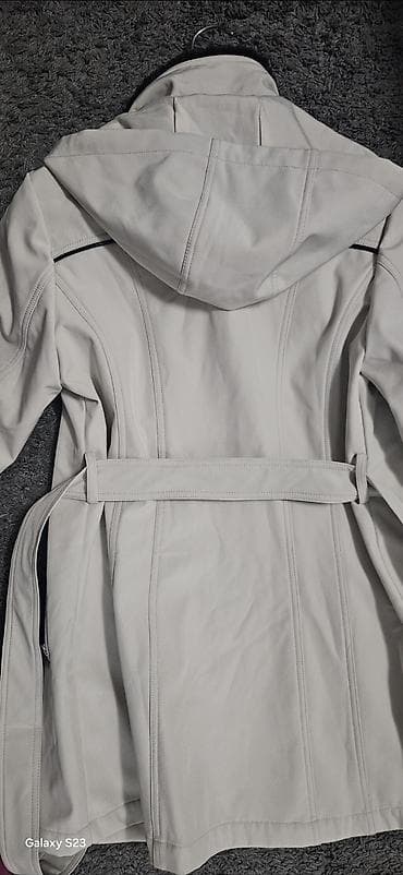 sat slava: Nova Guess jakna za prelazni period s velicina bež boje, prelepa — 5