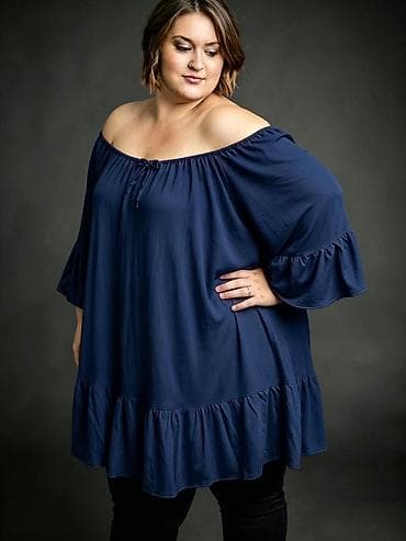 helanke za trudnice: 05. Tunika za punije
2XL 3XL 4XL 5XL
Cena : 2.400 dinara H — 4