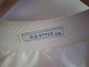 Jakna D.D. Style S/M – krem boje, bogato teksturirana - Model: kratka — 4