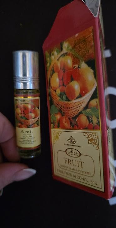 Men's Footwear: Po 2 komada na stanju Prelepi uljani parfemi 6ml Cena po komadu samo — 1