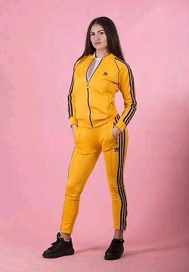 bunde nerc beograd: Ženska komplet trenerka
 S M L XL 
Cena 3500 din
💋 — 2