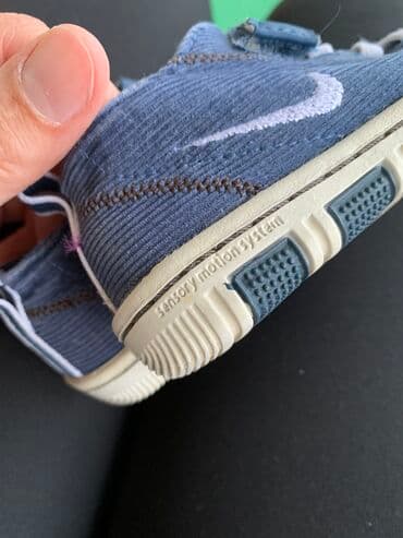 zvonaste pantalone za devojcice: Nike, Veličina - 20, Anatomske — 3