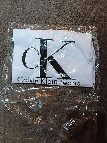 gležnjače ženske: Calvin Klein Jeans ženska majica kratkih rukava - Model: klasična — 1