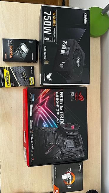 gusana pec na drva: Gejmerski računar Ryzen 5 + RTX 2070 Super praktično nov Savršen i — 2