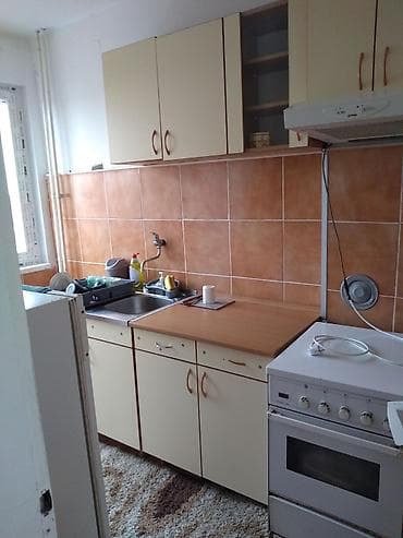 placevi vranje: Jednosoban stan – kompletno namešten - Dnevni boravak sa ugaonom — 2