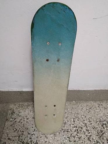 Skateboard dužine 60 cm, širine 15 cm. polovan,malo ostecen (Vidi