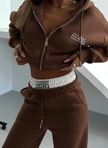 new yorker zvoncare: 🤎New,,6n6''tracksuit🤎 Velicine:S M L Model dostuoan u sivoj teget — 2