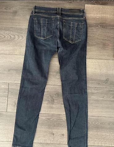 nema predaje 2: BURBERRY original farmerke, tanje sa elastiniom, veličine 28 — 6