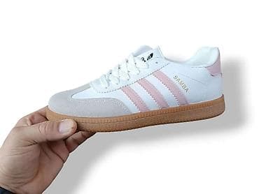 Sandals and flip-flops: Adidas Samba 2026 patike – više boja - Model: Adidas Samba - Dizajn — 2
