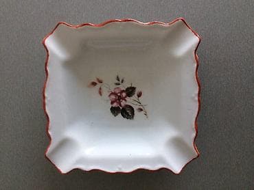 Porcelanska piksla iz 70tih
Porcelan Titov Veles Jugoslavija 480din