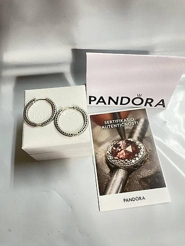 buffalo tasne cena: Pandora minđuše
Cena: 2100din/par
mn — 4