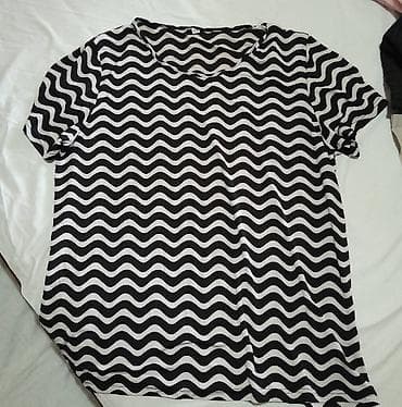 Women's T-shirts and tops: Ženska majica sa kratkim rukavima – dvostrana i suknja xl/xxl - Dve — 2