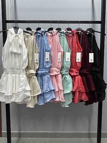 Ženska odeća: 💫Elegantna bela mini haljina bez rukava sa visokim okovratnikom — 9