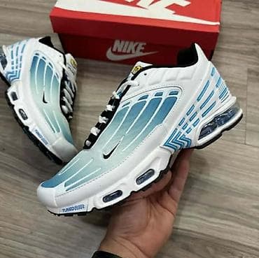 izzi patike: A klasa TN i Nike 95
Brojevi na slikama 
4500 din — 3