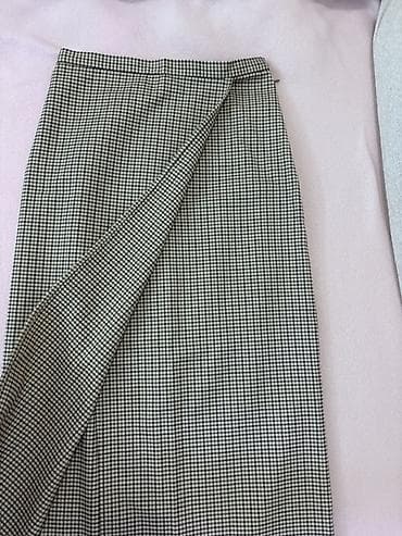 nike force crne: Suknja za devojke sa veoma uskim strukom Potpuno nova - dobila na — 2