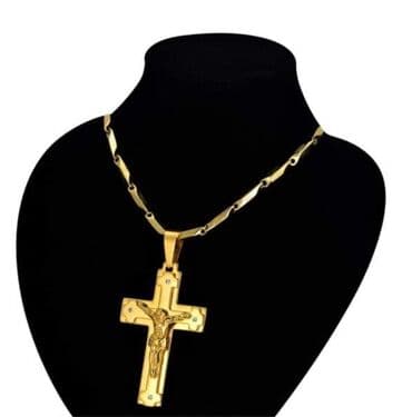 muski srebrni lancici: Dužina lanca 50cm
Krst:7cmx3,5cm
Cena:1800din — 2