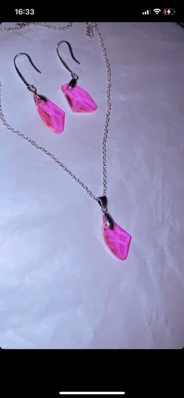 srebrni komplet nakita: Kompleti nakita
Cena 1500din — 4