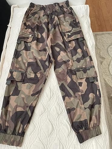 ZARA cargo pantalone – vojnički (kamuflažni) print - Model: cargo — 2