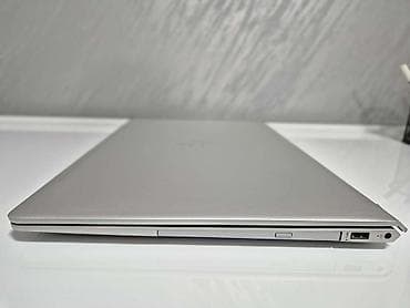 Foto i video kamere: Hp Envy 17-ae175nz Intel core i7-8550U 1.99ghz 16GB ram ddr4 256GB — 9
