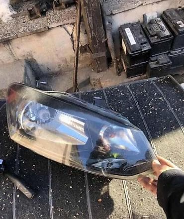 POLO DESNI FAR ZA VOLKSWAGEN POLO | Polovni Delovi za Volkswagen na lalafo.rs POLO DESNI FAR ZA VOLKSWAGEN POLO | Polovni Delovi za Volkswagen