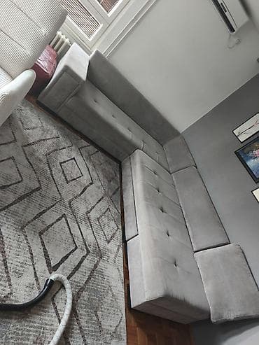 prodajem komodu: Velika ugaona garnitura ispod cene!Na prodaju ugaona garnitura (desni — 5