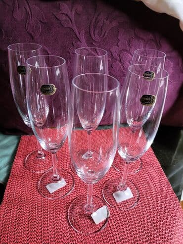 case za viski: Case nove Bohemija kristal,vintaz za vino. Komada 6 u ceni — 7