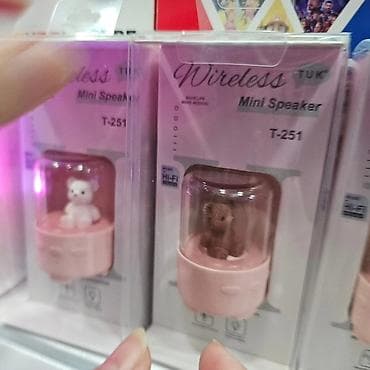 zvučnici na prodaju: Mini blueotoot zvucnik- svetli
Puni se na usb kabal
Cena: 1800 din — 5