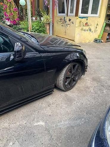 bure za benzin: DESNO KRILO W204 ZA MERCEDES BENZ C 160, C 180, C 200 . OD 2008. DO — 2