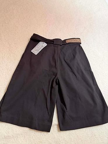 Potpuno nove P. S. Fashion bermude sa etiketom. Od gospodje sudije na lalafo.rs Potpuno nove P. S. Fashion bermude sa etiketom. Od gospodje sudije