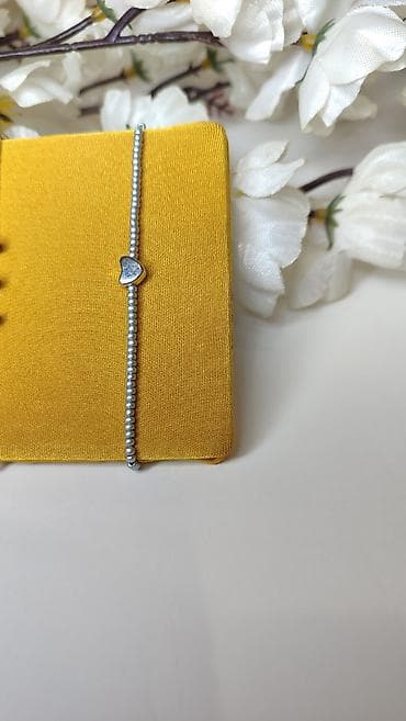 Men's Footwear: Delikatna narukvica sa sitnim sedefasto-sivim perlicama i centralnim — 2