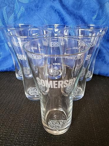 set posuda set posuda: Case nove Somersby Case sve na njima odsjaj od svetla. Komada 6 u — 8