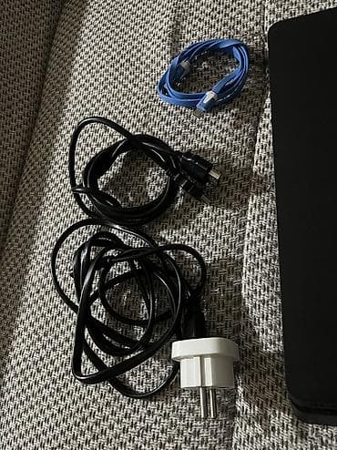 Car Electronics: Prodajem PS4 Slim (500GB) u odličnom i potpuno ispravnom stanju.  U — 3