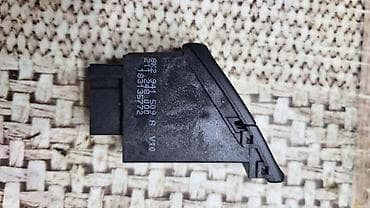 separator uljnih para univerzalni: PREKIDAČ 4 MIGAVCA ZA AUDI A4 OD 2007. DO 2015. GOD. | Polovni — 1